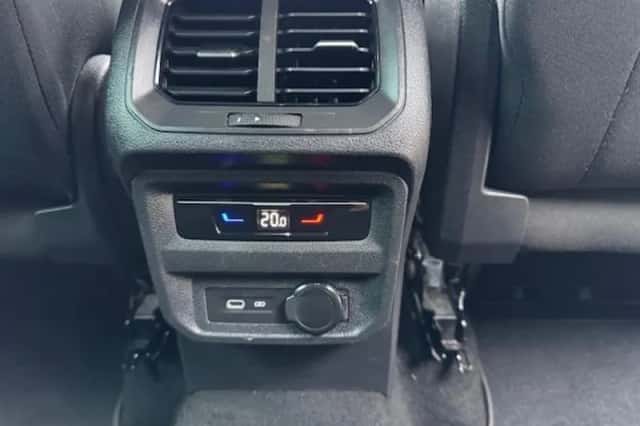 Volkswagen Tiguan (2021) thumbnail 20