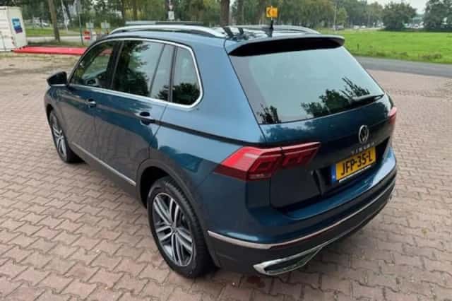 Volkswagen Tiguan (2021) thumbnail 5
