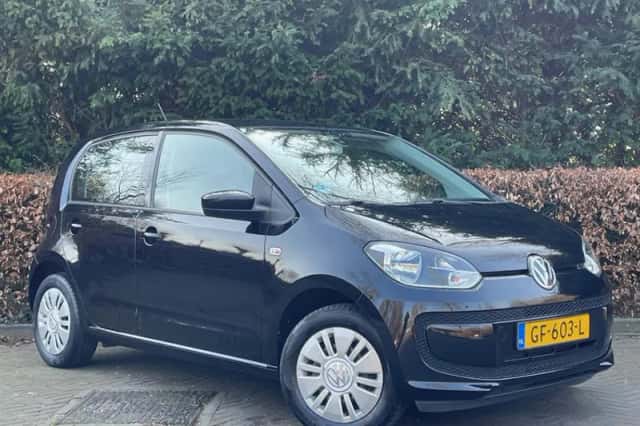Volkswagen Up! (2015) thumbnail 1