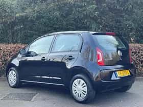 Volkswagen Up! (2015) thumbnail 3