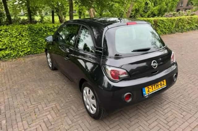 Opel Adam (2014) thumbnail 4
