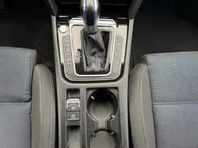 Volkswagen Passat (2015) thumbnail 19