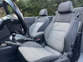 Volkswagen Eos (2010) thumbnail 6