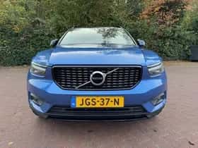 Volvo XC40 (2020) thumbnail 2