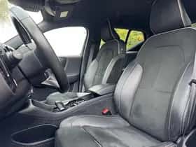 Volvo XC40 (2020) thumbnail 7