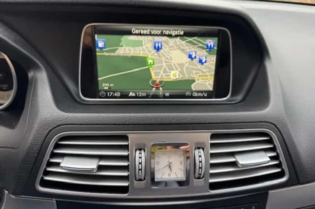 Mercedes-Benz E-Klasse (2015) thumbnail 14