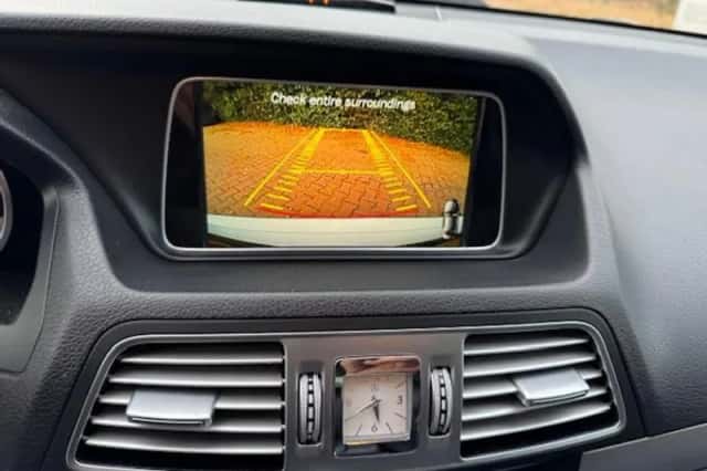 Mercedes-Benz E-Klasse (2015) thumbnail 15