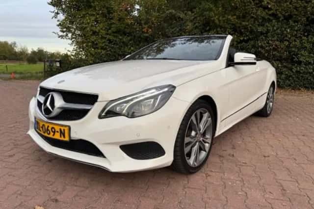 Mercedes-Benz E-Klasse (2015) thumbnail 3