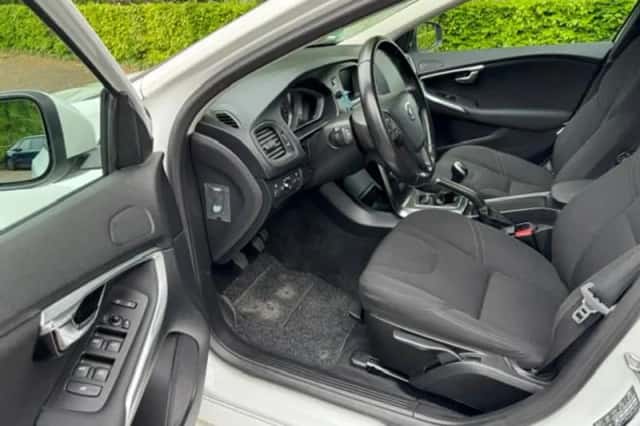 Volvo V40 (2015) thumbnail 5