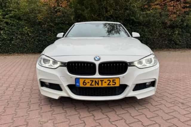 BMW 3-Serie (2015) thumbnail 2