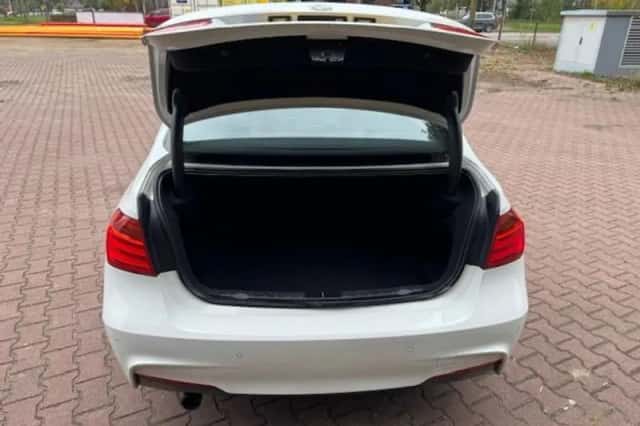 BMW 3-Serie (2015) thumbnail 21