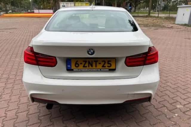 BMW 3-Serie (2015) thumbnail 22