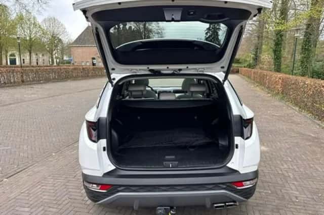 Hyundai Tucson (2022) thumbnail 23
