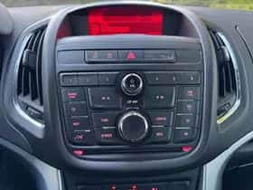 Opel Zafira (2012) thumbnail 16
