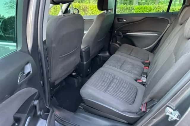 Opel Zafira (2012) thumbnail 7