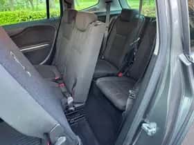 Opel Zafira (2012) thumbnail 8