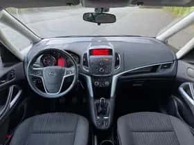 Opel Zafira (2012) thumbnail 9
