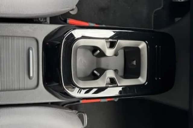 Volkswagen ID.4 (2021) thumbnail 12