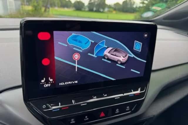 Volkswagen ID.4 (2021) thumbnail 18