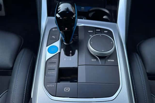 BMW i4 (2022) thumbnail 19