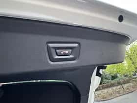 BMW i4 thumbnail 23