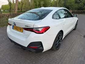 BMW i4 thumbnail 25