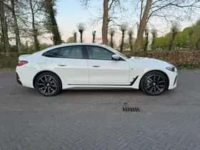 BMW i4 thumbnail 26