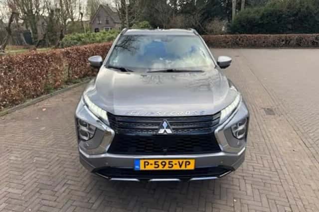 Mitsubishi Eclipse Cross (2022) thumbnail 2