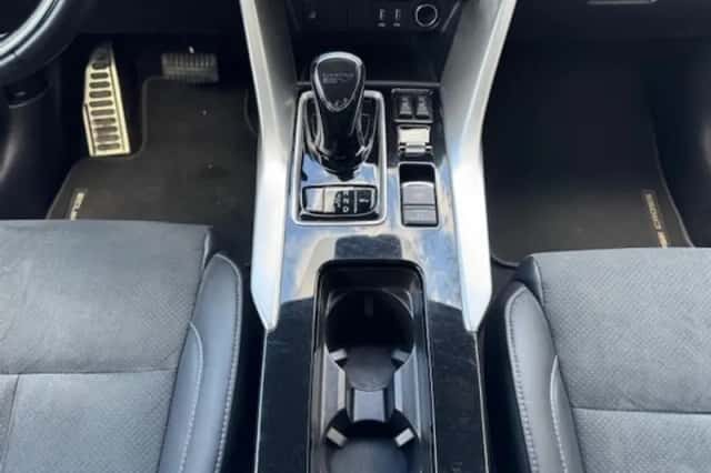 Mitsubishi Eclipse Cross (2022) thumbnail 16