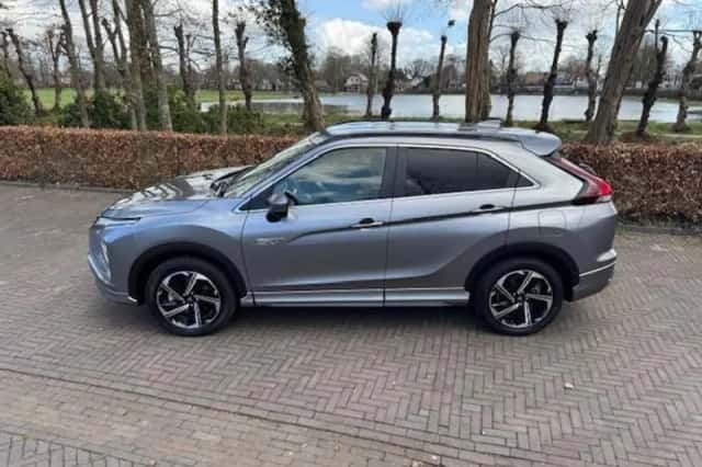 Mitsubishi Eclipse Cross (2022) thumbnail 3