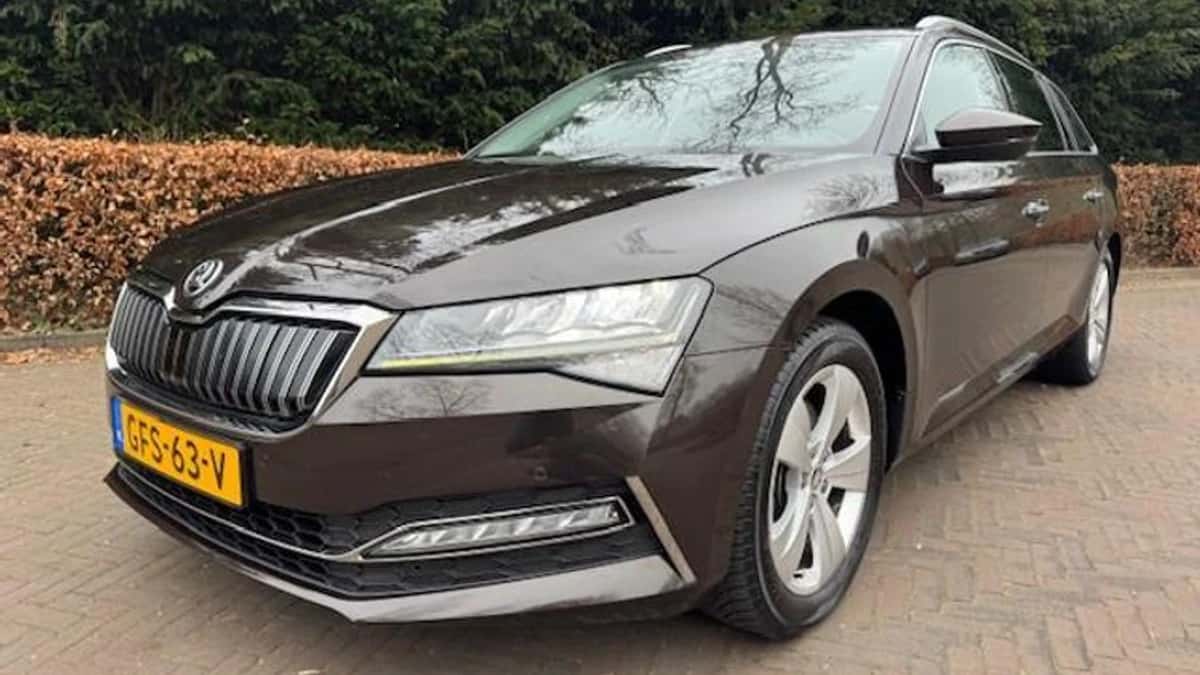 Škoda Superb — foto 1