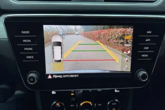 Škoda Superb (2020) thumbnail 16