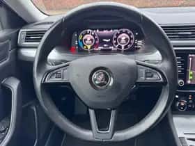 Škoda Superb thumbnail 9