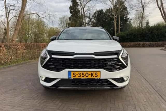 Kia Sportage (2023) thumbnail 2