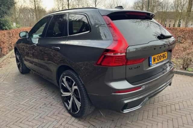 Volvo XC60 (2021) thumbnail 4