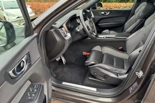 Volvo XC60 (2021) thumbnail 5