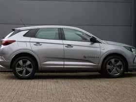 Opel Grandland (2024) thumbnail 2