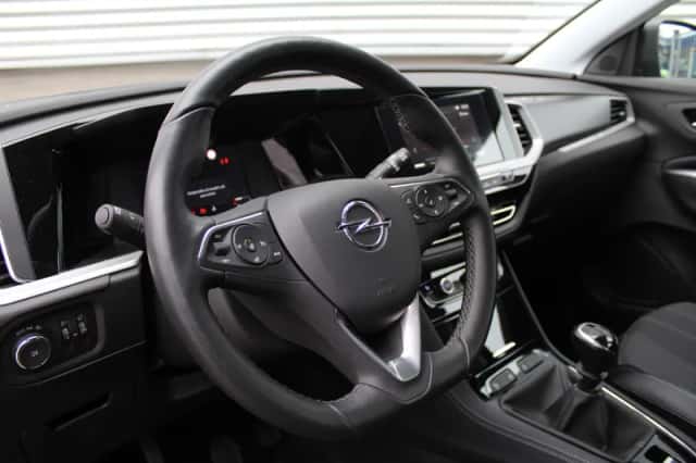 Opel Grandland (2024) thumbnail 4