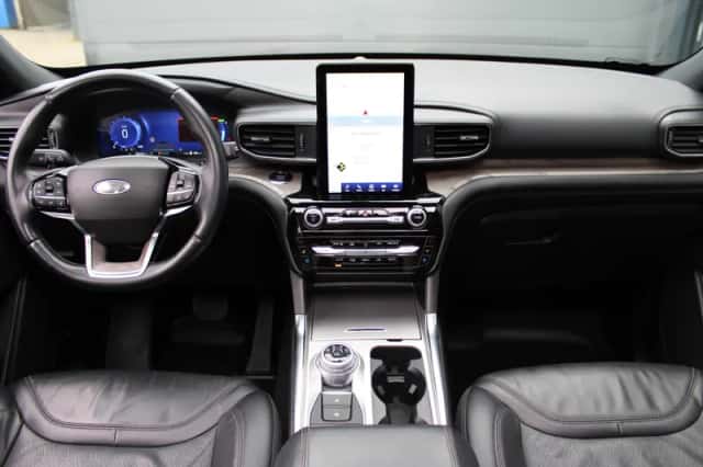 Ford Explorer (2024) thumbnail 5