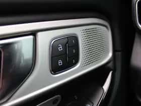 Ford Explorer (2024) thumbnail 60