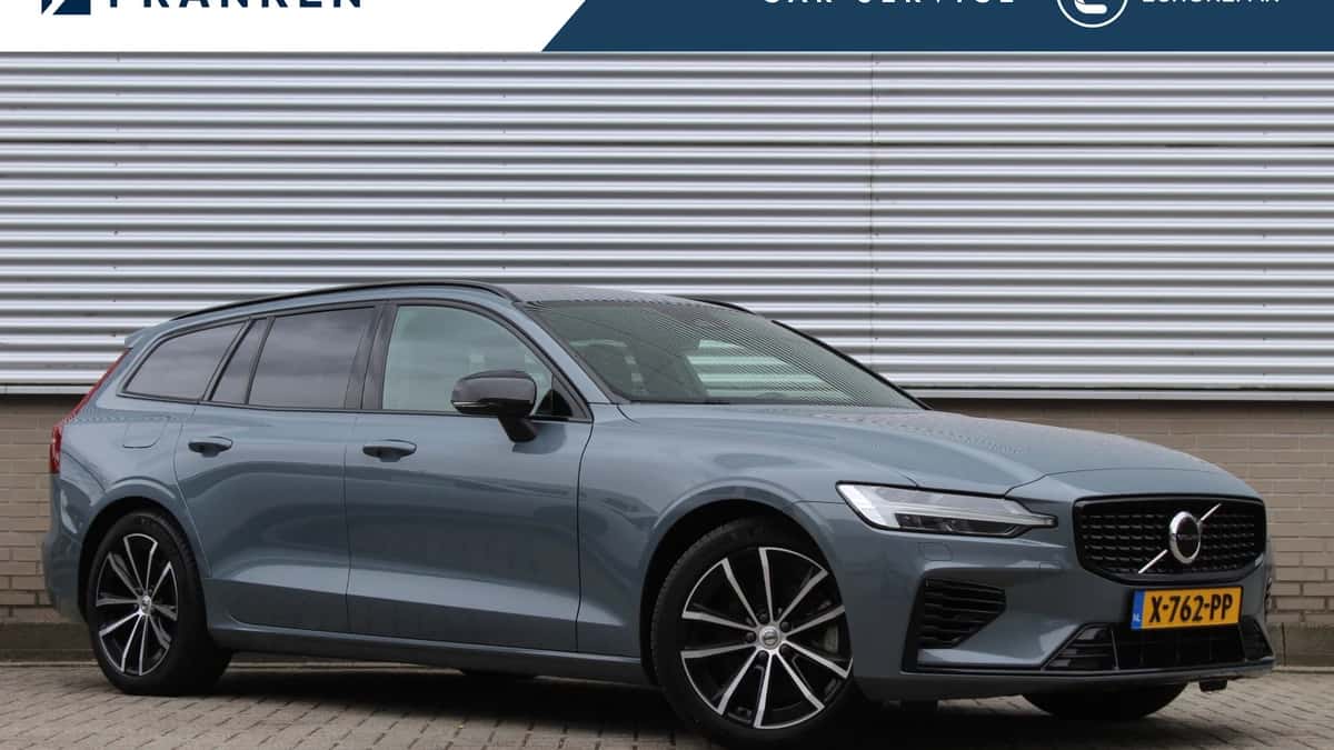 Volvo V60 (2023) — foto 1