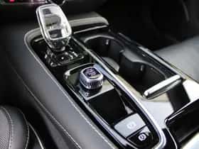 Volvo V60 (2023) thumbnail 14