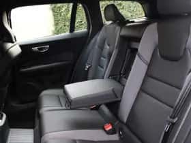 Volvo V60 (2023) thumbnail 33