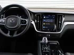 Volvo V60 (2023) thumbnail 5