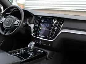 Volvo V60 (2023) thumbnail 6