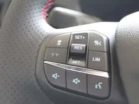 Ford Kuga (2025) thumbnail 13