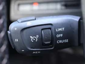 Peugeot 3008 (2021) thumbnail 13