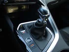 Peugeot 3008 (2021) thumbnail 16