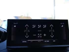 Peugeot 3008 (2021) thumbnail 21