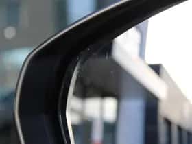 Peugeot 3008 (2021) thumbnail 9